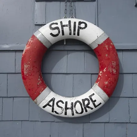 Ship Ashore Σαλέ Πενζάνς